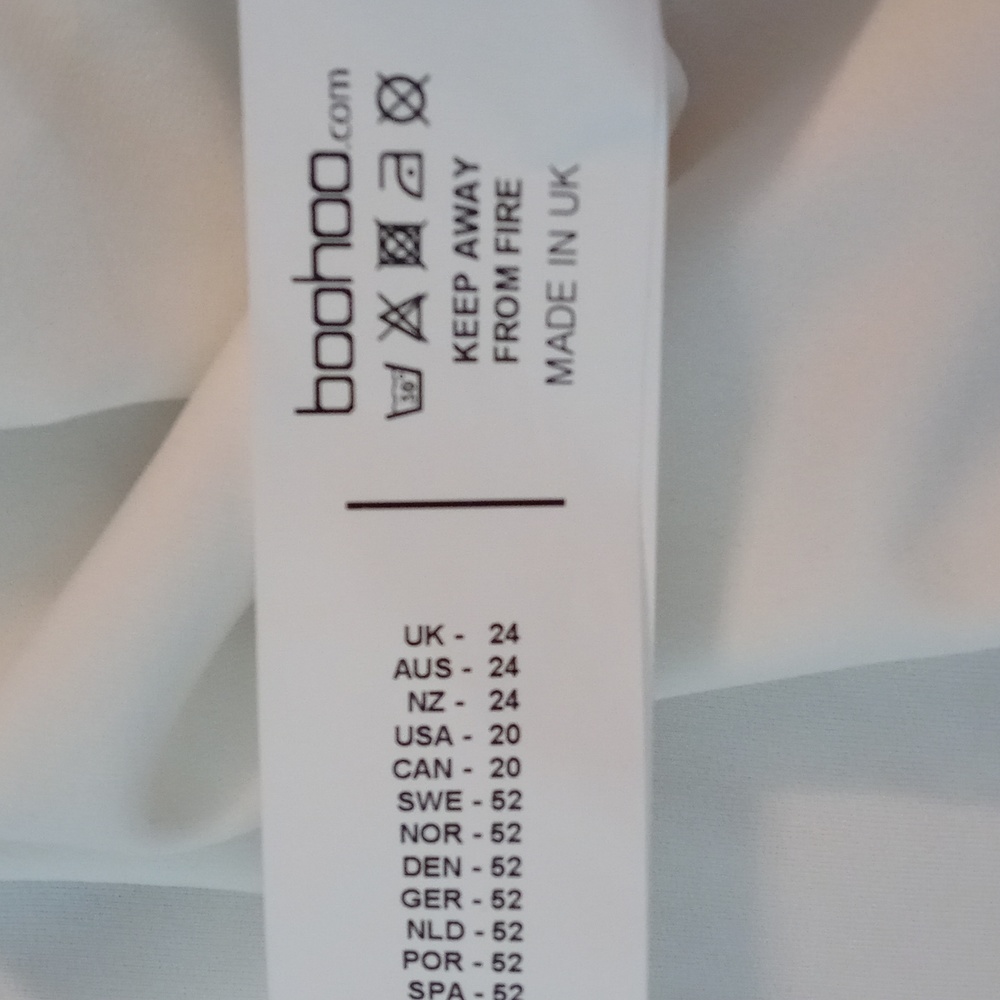 NWT Boohoo Midi Plus Size Dress - Picture 8 of 9